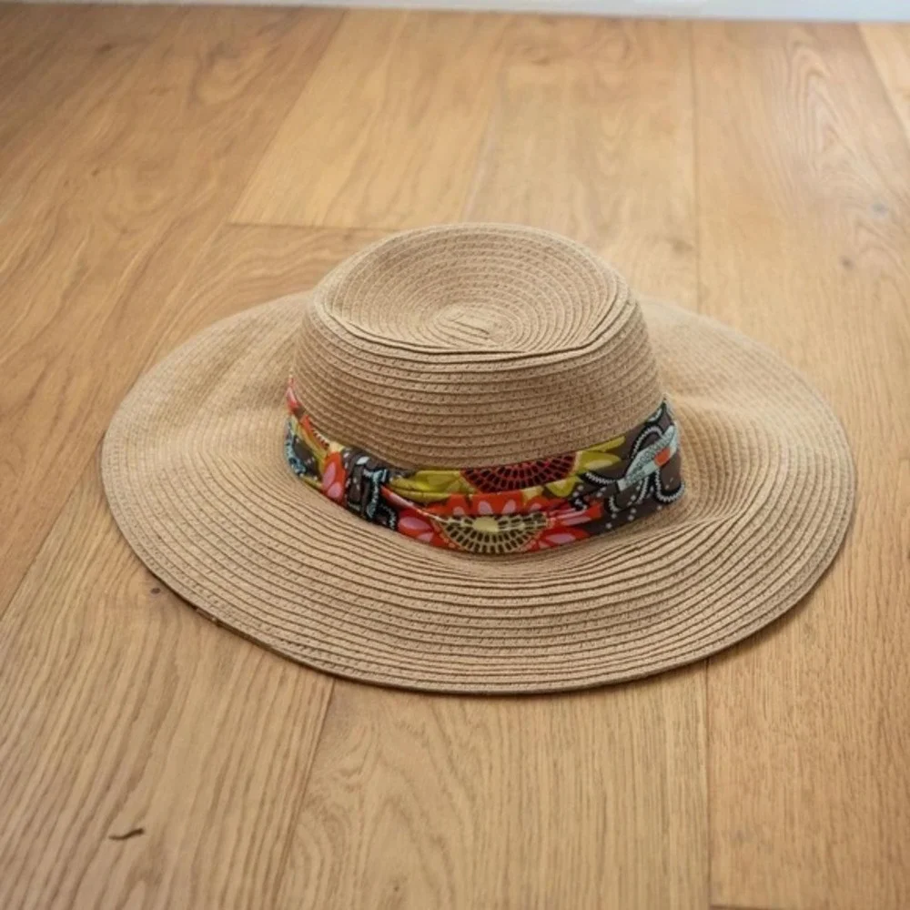Vera Bradley Wide-Brimmed Floppy Straw Hat‎